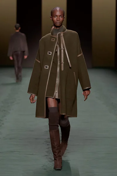 Look 51